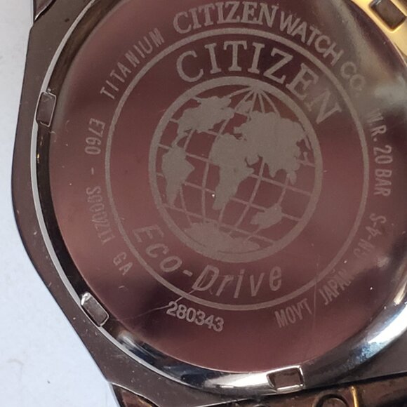 Citizen Eco-Drive WR 200 Titanium Perpetual Calendar - Picture 5 of 10